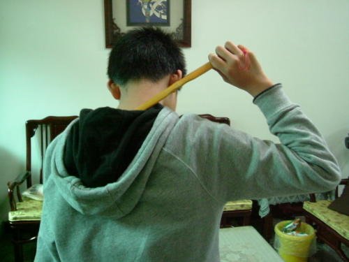 The Handy Backscratcher